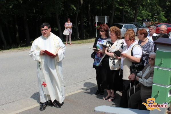 FOTO: Blagoslov križa pri družini Lovenjak v Kruplivniku